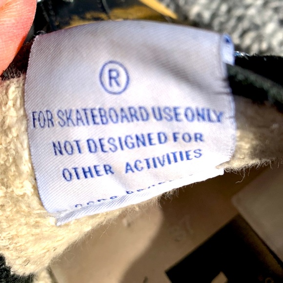 GOLDEN GOOSE HI STAR BLACK LEATHER TRAINERS GOLD DETAIL THICK SOLE EUC SIZE 37 - Picture 11 of 16